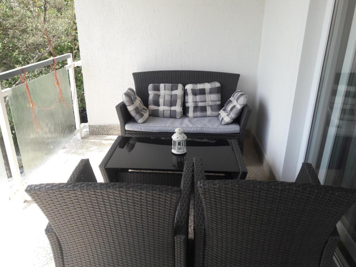 Apartman-Maja-Krk Krk Town Exterior foto